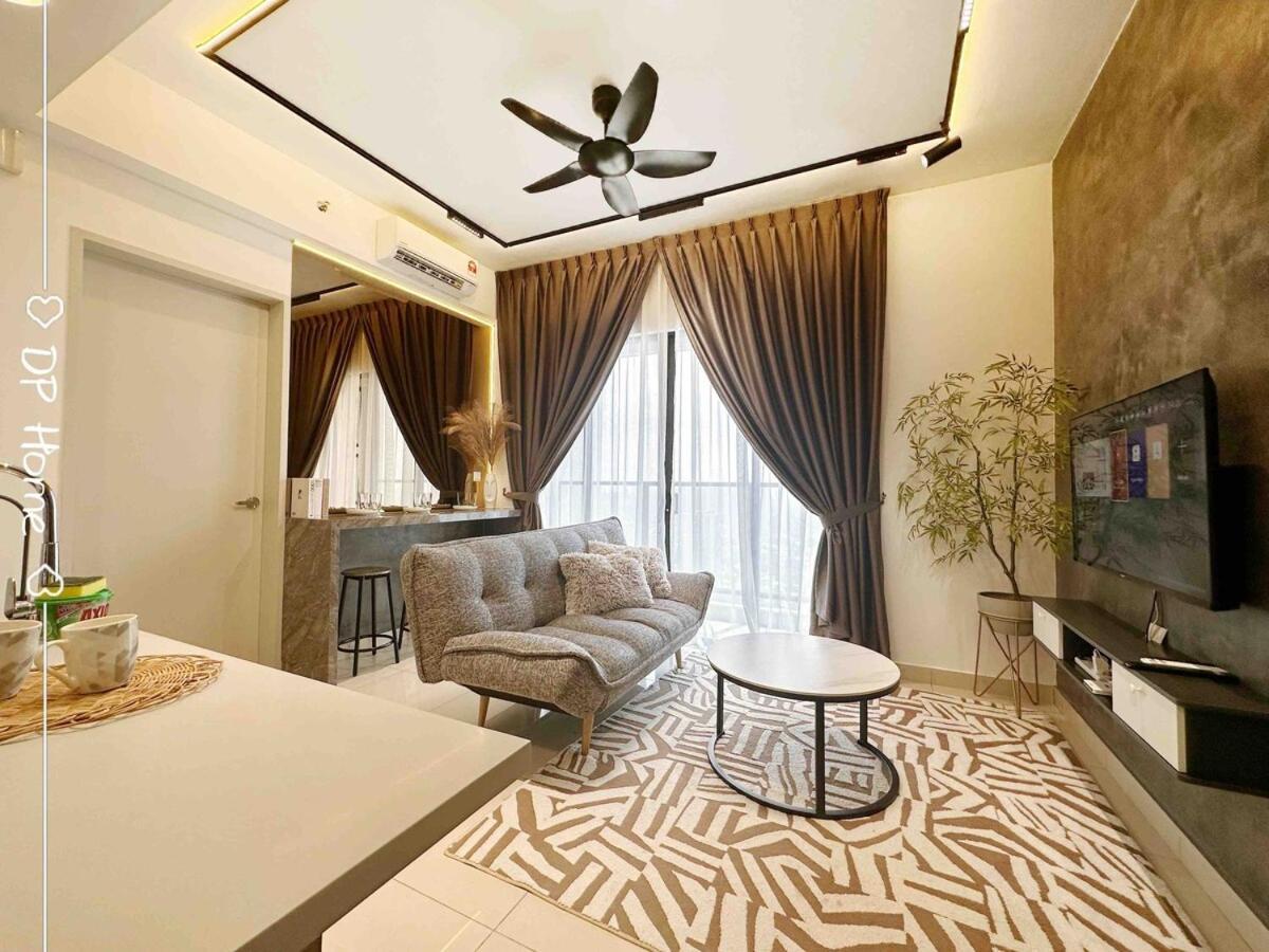 Luxury Kl Center 6-8pax Trx-velocity-ikea Kuala Lumpur